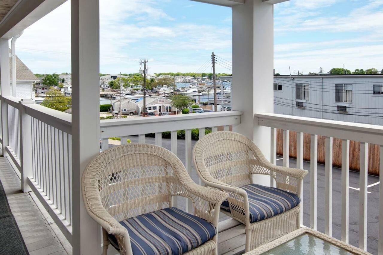 Cape Cod Harbor House Inn Hyannis Exterior foto